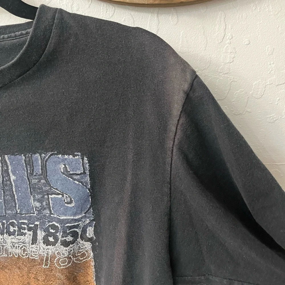 Vintage 90s Levi’s Medium Single Stitch Black Logo Graphic T-Shirt - Picture 4 of 11
